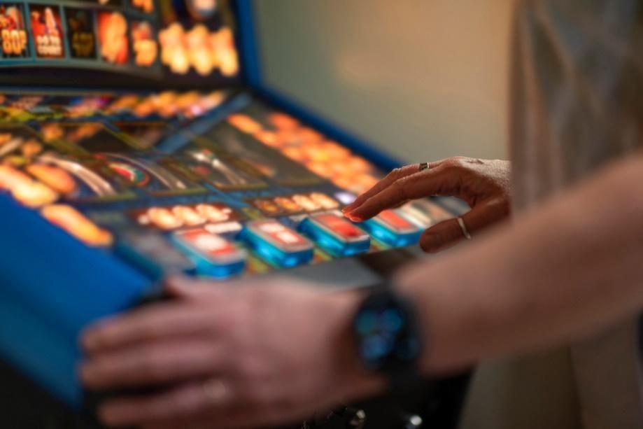 Inside the slots: Exploring the mechanics of slot machines